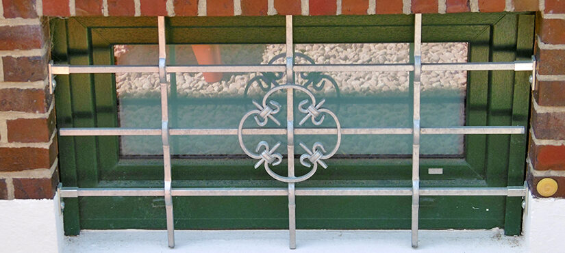 Tischlerei-Vogel ⎸ Einbruchschutz für Fenster und Türen - Massives Gitter zum Einbruchschutz eines Fensters